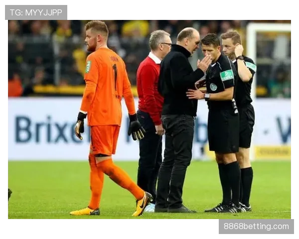 比赛时长规则：90分钟常规及补时由裁判判定